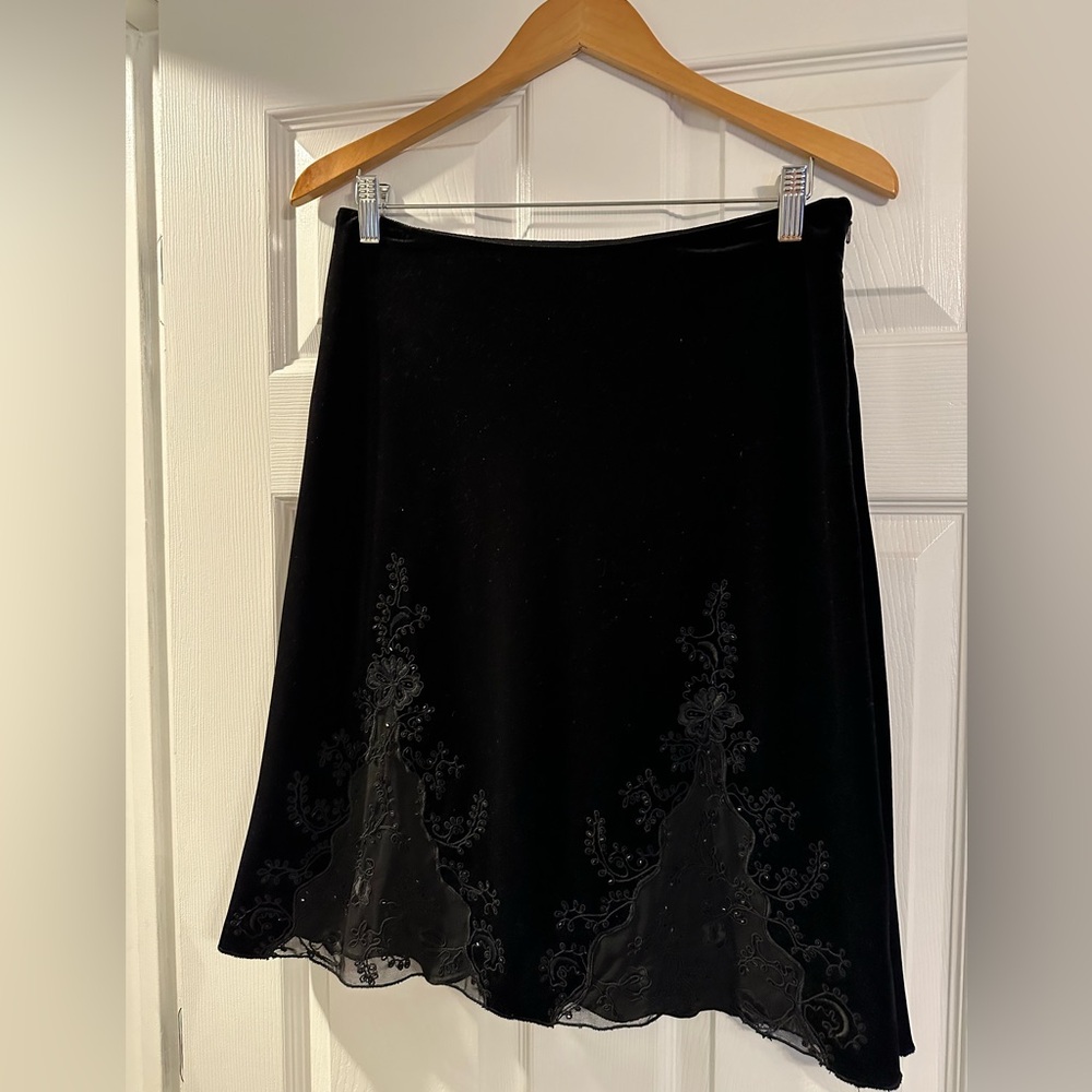 NWT JS Collections Black Velvet Beaded Knee Length Side Zip Dressy Party Skirt
